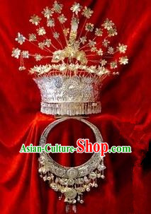 Traditional Chinese Miao Nationality Necklace, Hmong Folk Wedding Phoenix Silver Headwear, Chinese Minority Nationality Crown Jewelry Accessories Set for Women