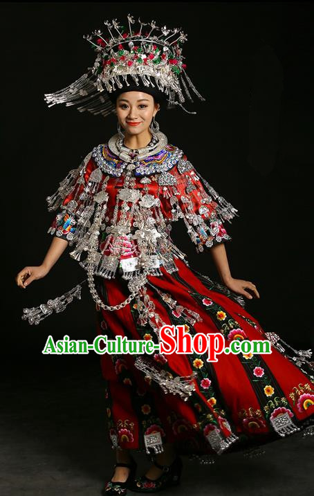 Traditional Chinese Miao Nationality Wedding Costume Accessories Crown, Necklace, Hmong Female Wedding Ethnic Dress and Phoenix Silver Headwear, Chinese Minority Nationality Embroidery Costume and Hat for Women