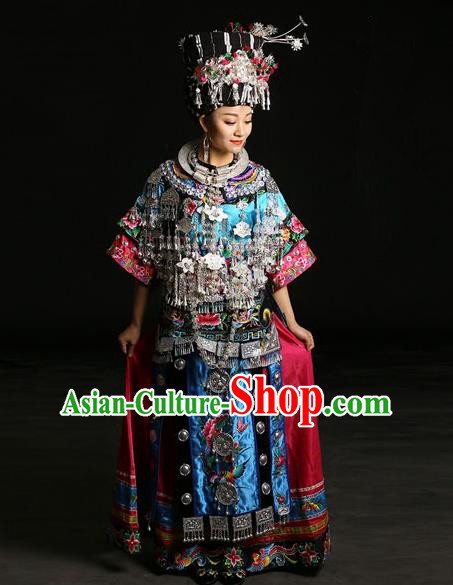 Traditional Chinese Miao Nationality Wedding Costume Accessories Crown, Necklace, Hmong Female Wedding Ethnic Dress and Phoenix Silver Headwear, Chinese Minority Nationality Embroidery Costume and Hat for Women