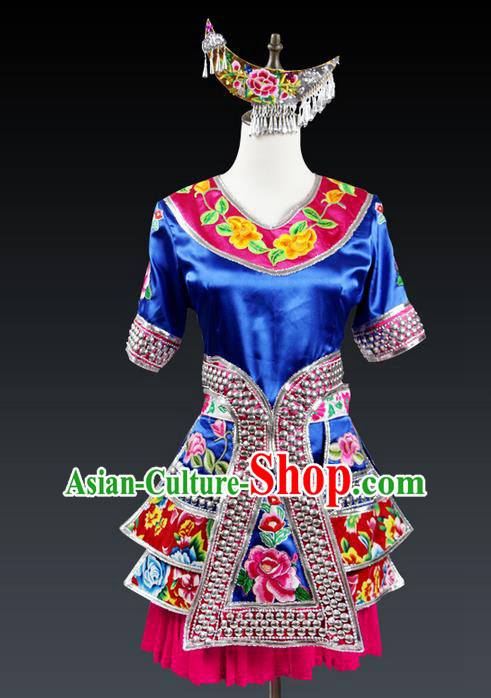 Traditional Chinese Dong Nationality Dancing Costume, Dongzu Female Folk Dance Ethnic Dress Set, Chinese Minority Dong Nationality Embroidery Costume for Women