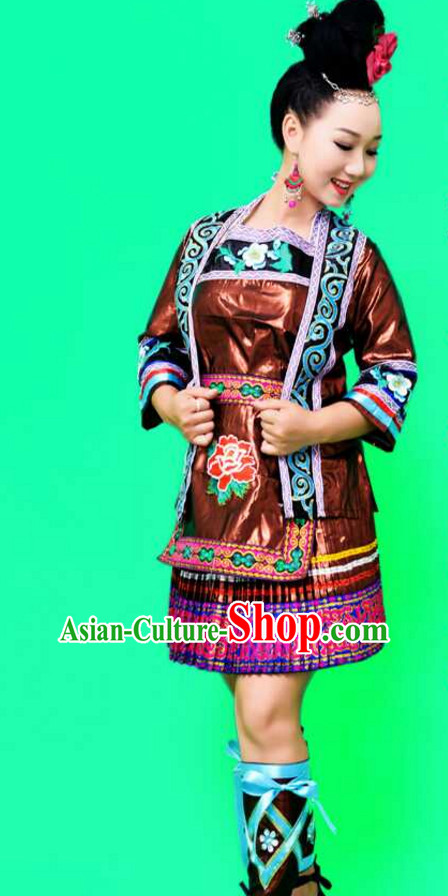 Traditional Chinese Tu Ethnic Clothing and Silver Hat Complete Set for Women