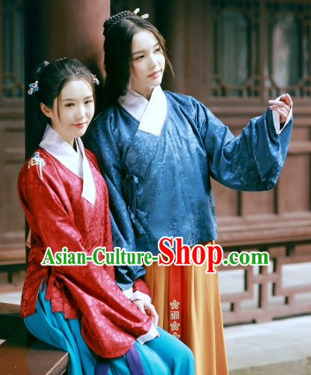 Red Ancient Chinese Ming Dynasty Clothing for Women