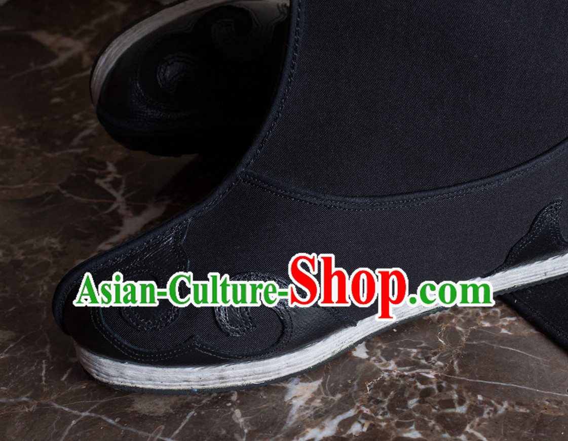 Ancient Chinese Handmade Auspicious Cloud Long Black Shoes for Men