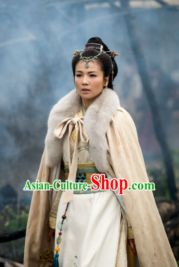 Ancient Traditional Chinese Style Female General Long Mantle