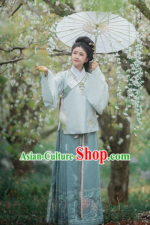 Ancient Chinese Ming Dynasty Clothing Garment and Hair Accessories Complete Set for Women