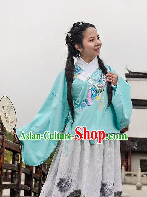 Ancient Chinese Clothing Dress Garment and Hair Accessories Complete Set for Women