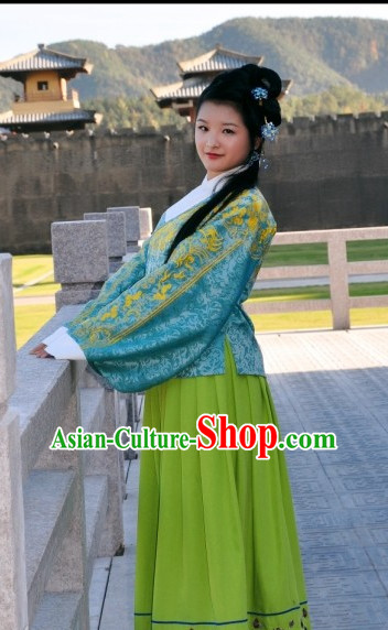 Ancient Chinese Clothing Dress Garment and Hair Accessories Complete Set for Women