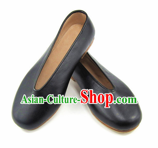 Top Chinese Black Leather Traditional Tai Chi Shoes Kung Fu Shoes Martial Arts Shoes for Men or Women