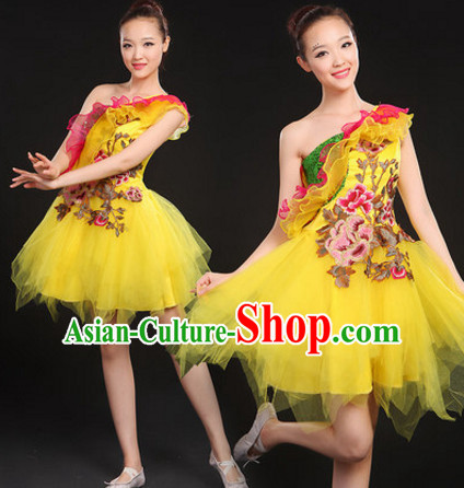 Chinese Folk Dance Costumes Traditional Chinese Fan Dancing Costume Ribbon Dancewear and Headwear Complete Set for Women Girls or Kids