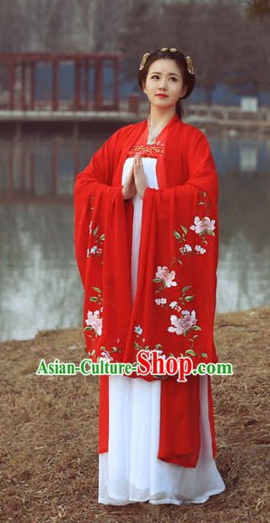 Ancient Chinese Tang Dynasty Beauty Embroidered Garment and Hair Jewelry Complete Set for Women