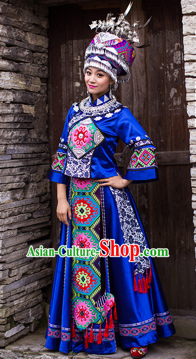 Chinese Ethnic Groups Wear Dresses Traditional Clothing for Women