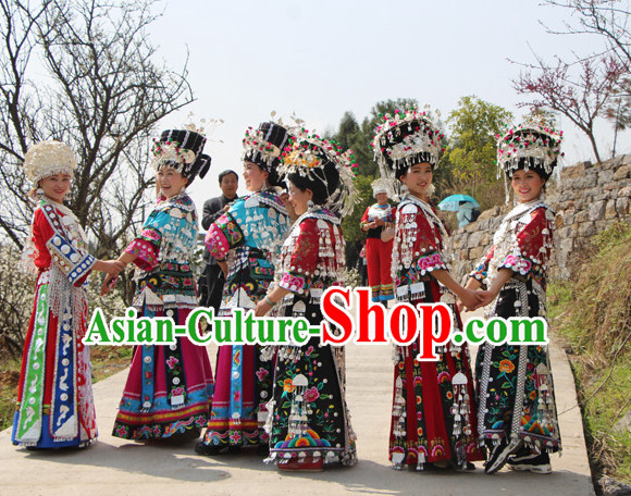 Chinese Hmong Girls Miao Nationality Ethnic Groups Wear Dresses Traditional Clothing for Women