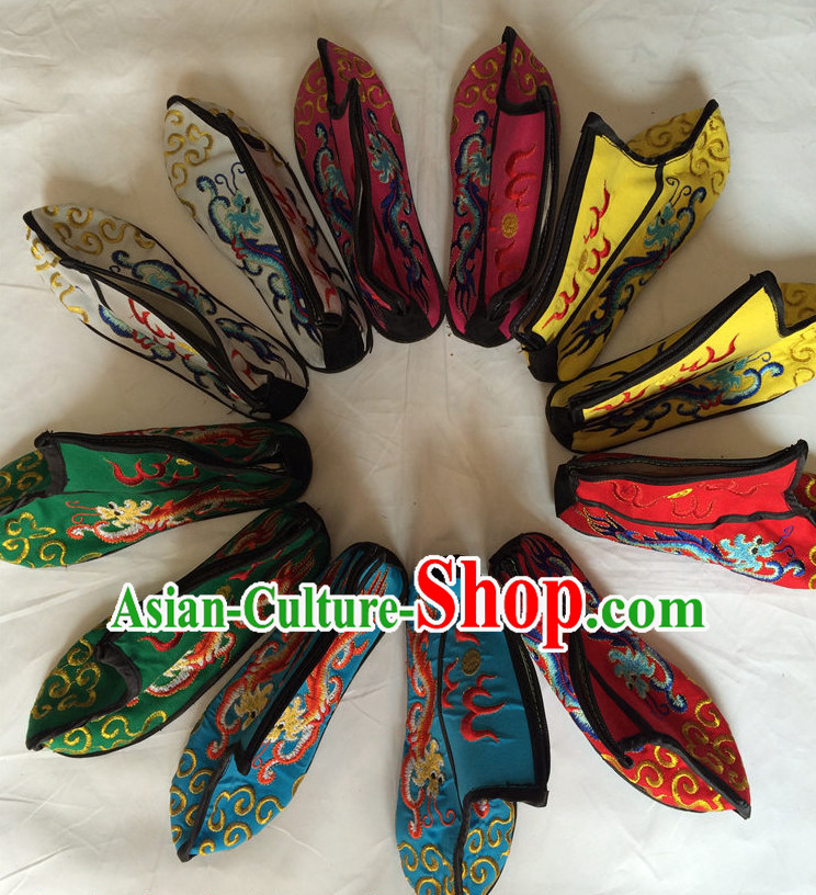 China Beijing Opera Embroidered Dragon Shoes