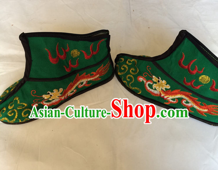 China Beijing Opera Embroidered Dragon Shoes