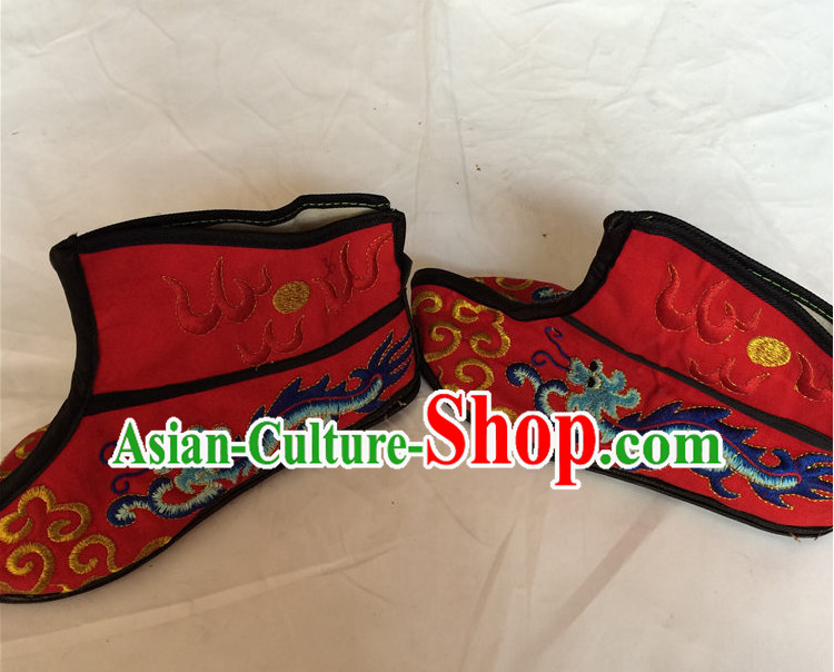 China Beijing Opera Embroidered Dragon Shoes