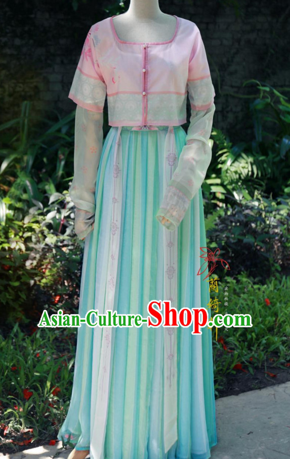 Chinese Ancient Tang Dynasty Ruqun Clothing Complete Set for Women