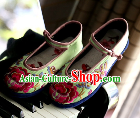 boots Shoe boot Geta Slippers Chinese Shoes Wedding Shoes Wushu Shoes Mens Shoes Opera Shoes Hanfu Shoes Embroidered Shoes