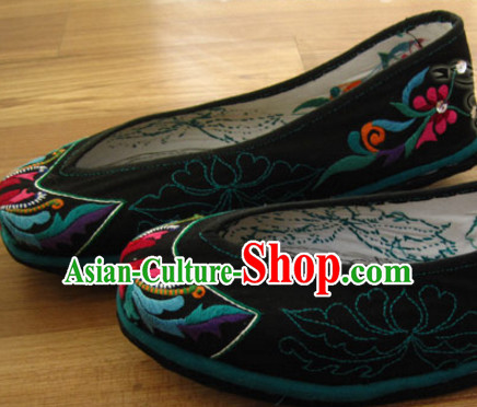 Chinese Handmade Embroidered Shoes Wedding Shoes Kung Fu Wushu Shoes Womens Shoes Opera Shoes Hanfu Shoes Dance Shoes