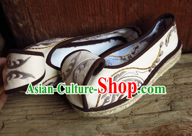 Chinese Handmade Embroidered Shoes Wedding Shoes Kung Fu Wushu Shoes Womens Shoes Opera Shoes Hanfu Shoes Dance Shoes