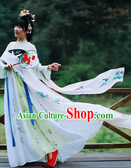 Traditional Chinese Ancient Tang Dynasty Clothing Imperial Wedding Dresses Beijing Classical Chinese Clothing