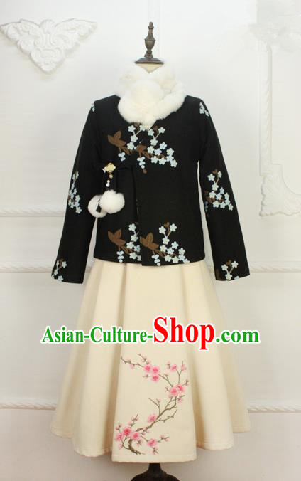 Traditional Classic Women Clothing, Traditional Chinese Classic Hanfu Woolen Coat, Han Dynasty Short Embroidered Coat for Women