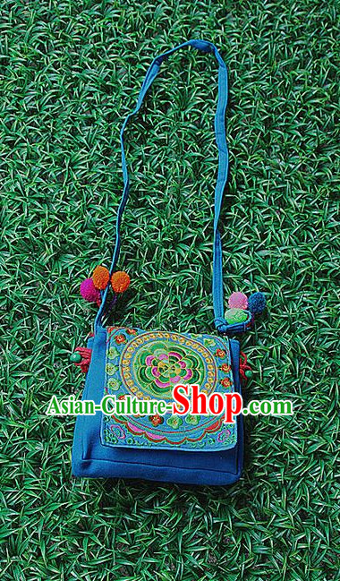 Traditional Chinese Miao Nationality Palace Handmade Single-Sided Embroidery Handbag Hmong Handmade Embroidery Canvas Messenger Bags for Women