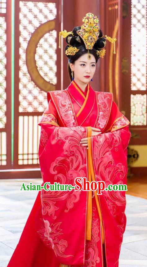 Traditional Chinese Acient Southern Liang Dynasty Imperial Empress Embroidered Wedding Costume and Handmade Headpiece Complete Set