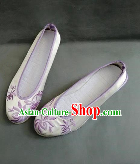 Asian Chinese Shoes Wedding Shoes Kung fu Shoes, Traditional China Opera Shoes Hanfu Shoes Embroidered Lotus Purple Shoes