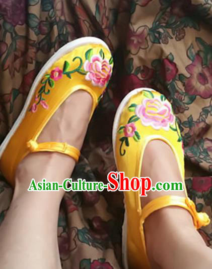 Asian Chinese National Wedding Yellow Melaleuca Embroidered Shoes, Traditional China Handmade Shoes Hanfu Embroidery Peony Shoes for Women