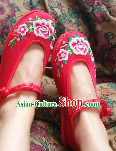 Traditional Chinese National Red Wedding Shoes Embroidered Shoes, China Handmade Shoes Hanfu Embroidery Peony Shoes for Women