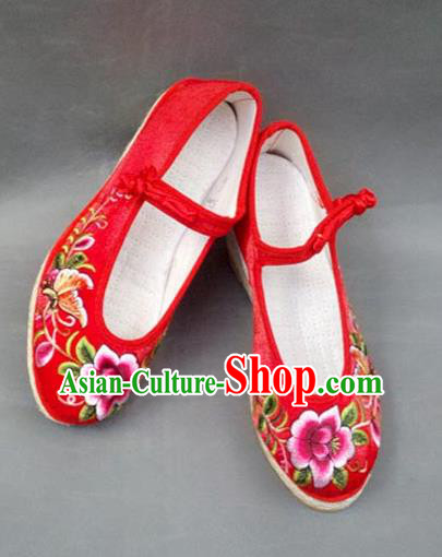 Traditional Chinese National Red Satin Shoes Embroidered Shoes, China Handmade Shoes Hanfu Embroidery Peony Shoes for Women