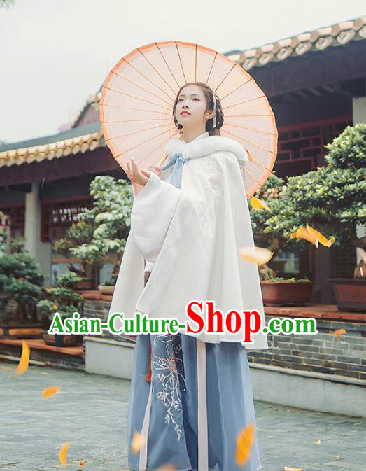 Asian China Ming Dynasty Palace Lady Costume Embroidered Cloak, Traditional Ancient Chinese Princess Elegant Hanfu Mantle for Women