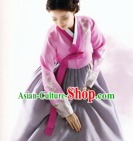 Traditional Korean Costumes Bride Formal Attire Ceremonial Pink Blouse and Grey Dress, Korea Hanbok Court Embroidered Clothing for Women