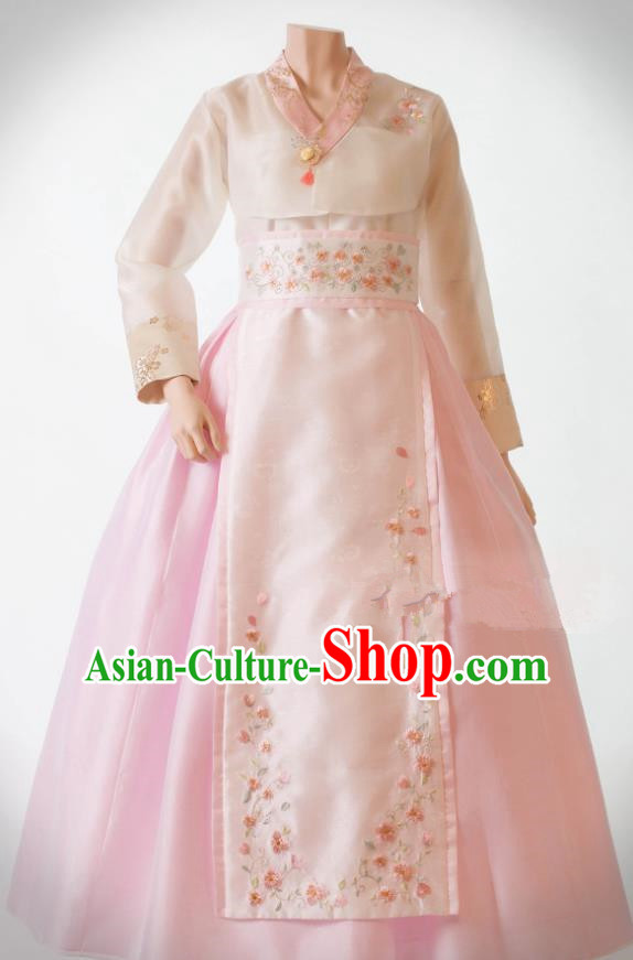Traditional Korean Costumes Bride Wedding Pink Dress, Korea Hanbok Queen Court Embroidered Clothing for Women