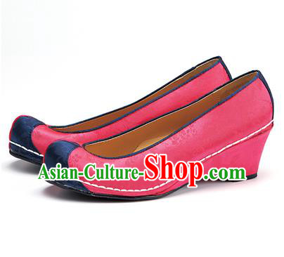 Traditional Korean National Wedding Embroidered Shoes, Asian Korean Hanbok Bride Embroidery Rosy Satin Shoes for Women