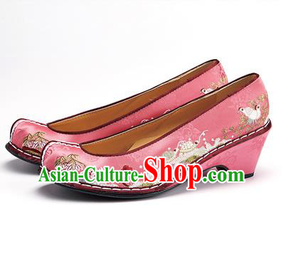 Traditional Korean National Wedding Shoes Embroidered Shoes, Asian Korean Hanbok Embroidery Pink Bride Court Shoes for Women