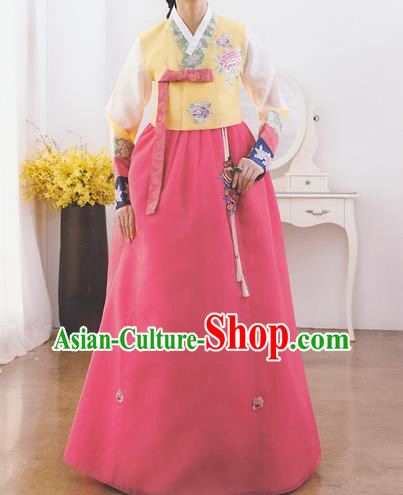 Korean National Handmade Formal Occasions Wedding Bride Clothing Embroidered Yellow Blouse and Pink Dress Palace Hanbok Costume for Women