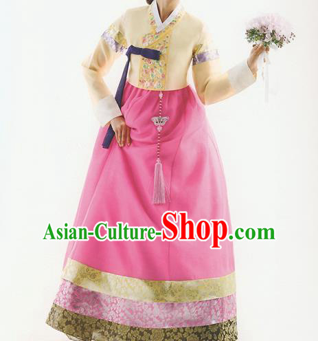 Korean National Handmade Formal Occasions Wedding Bride Clothing Embroidered Yellow Blouse and Pink Dress Palace Hanbok Costume for Women