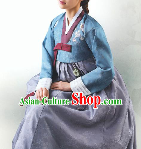 Top Grade Korean National Handmade Wedding Palace Bride Hanbok Costume Embroidered Blue Blouse and Grey Dress for Women