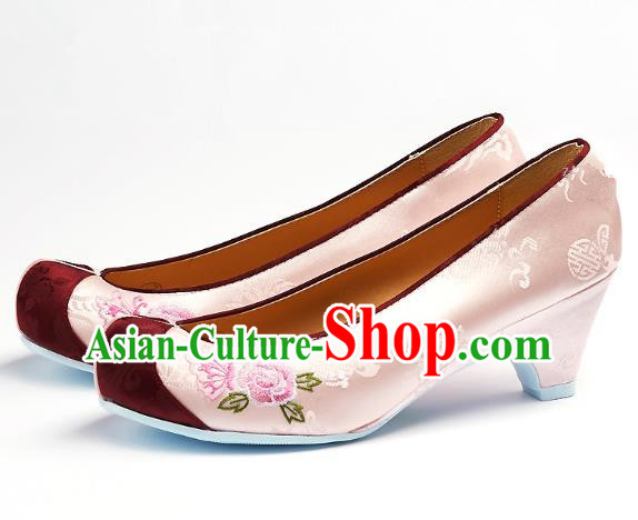 Traditional Korean National Embroidered Shoes, Asian Korean Hanbok Light Pink Wedding Shoes for Women