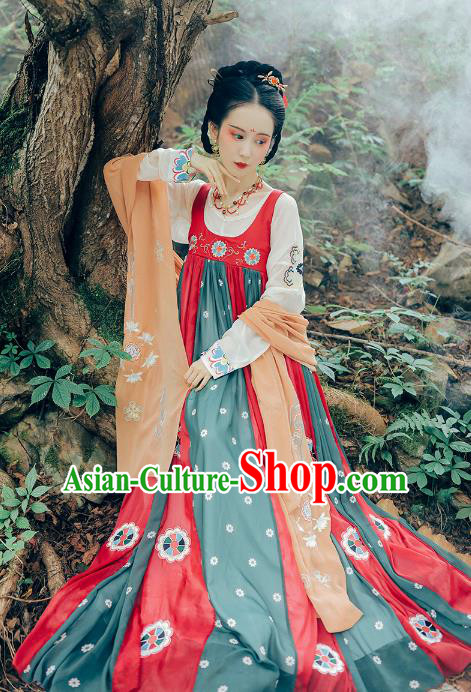 Asian China Tang Dynasty Young Lady Costume, Traditional Ancient Chinese Princess Hanfu Embroidered Clothing for Women