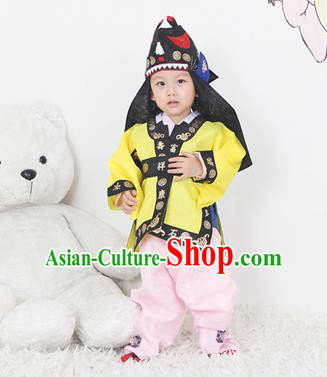 Traditional Korean Handmade Hanbok Embroidered Yellow Costume and Hats, Asian Korean Apparel Hanbok Embroidery Clothing for Boys