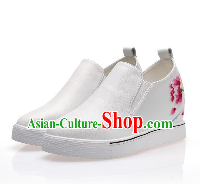 Asian Chinese Traditional Shoes White Embroidered Boots, China Handmade Embroidery Peony Shoes for Women