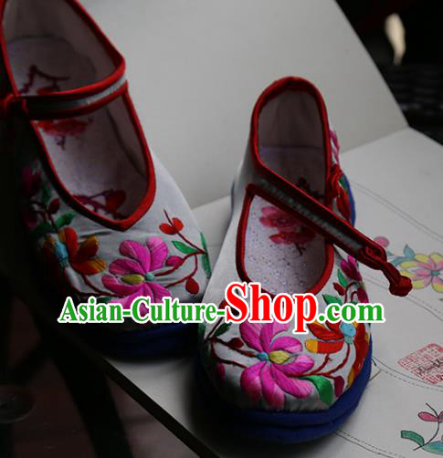 Traditional Chinese Ancient Princess Cloth Shoes Embroidered Shoes, China Handmade Embroidery Lotus Hanfu Shoes for Women