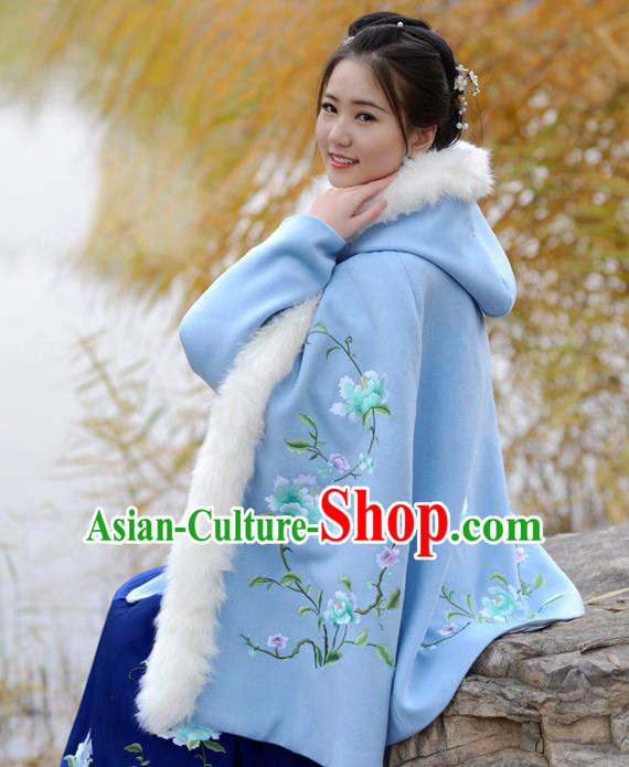 Traditional Chinese Ming Dynasty Young Lady Hanfu Costume Embroidered Blue Short Hooded Cloak for Women