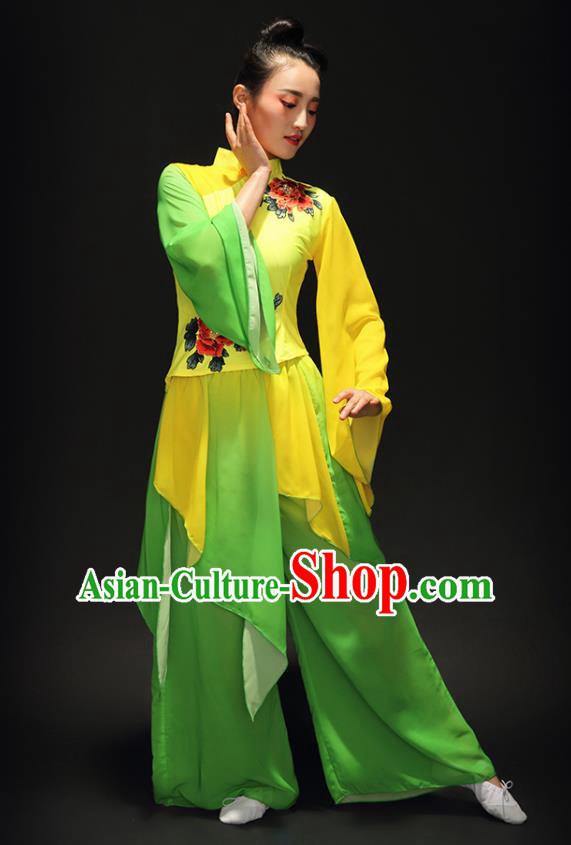 Traditional Chinese Classical Yangge Umbrella Dance Costume, China Yangko Fan Dance Yellow Clothing for Women