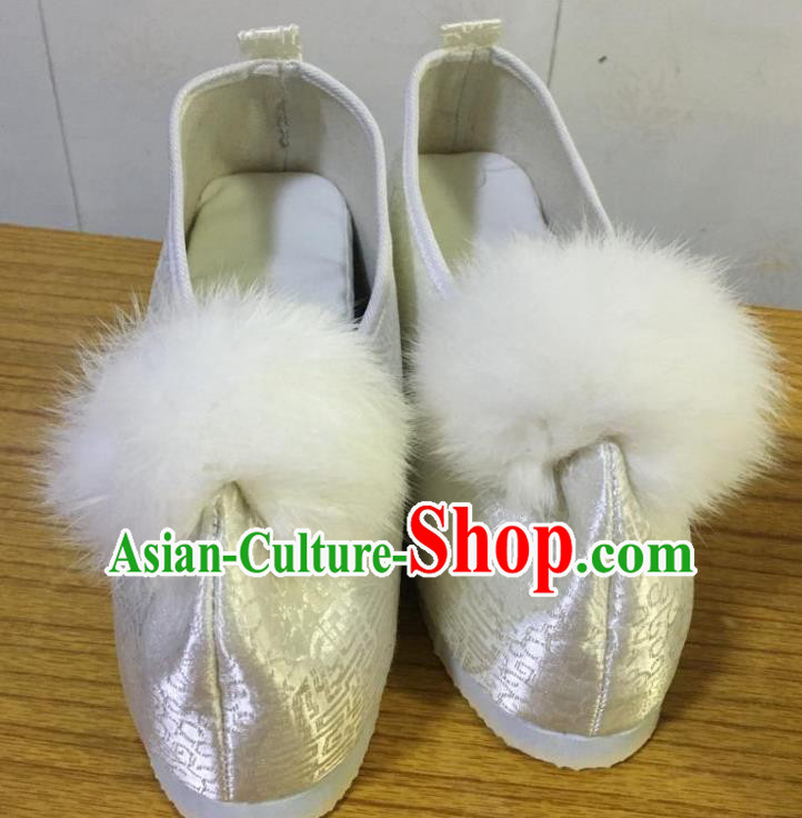 Traditional Chinese Ancient Princess Embroidered White Blood Stained Shoes, China Handmade Hanfu Embroidery Shoes for Women