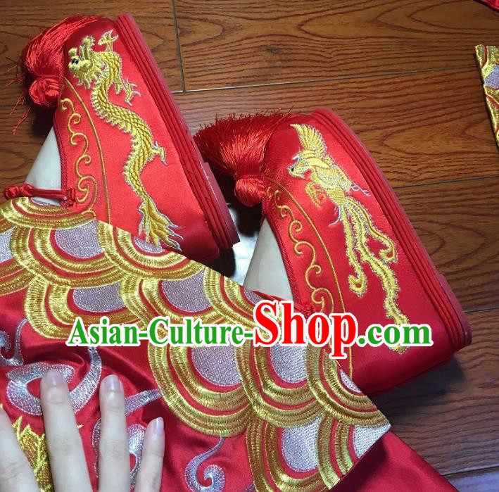 Traditional Chinese Ancient Bride Red Embroidered Shoes, China Handmade Wedding Hanfu Embroidery Dragon and Phoenix Shoes for Women