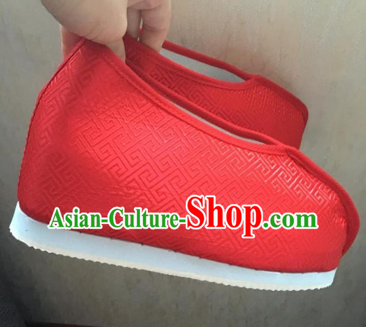 Traditional Chinese Ancient Swordsman Red Satin Shoes, China Handmade Peking Opera Hanfu Embroidery Shoes for Women