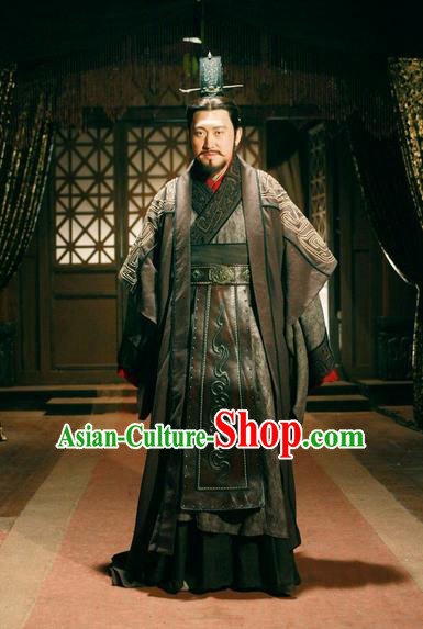 Traditional Ancient Chinese Imperial Minister Costume and Hat Complete Set, Elegant Hanfu General Orphrey Dress Chinese Qin Dynasty Imperial Courtiers Embroidered Robes for Men